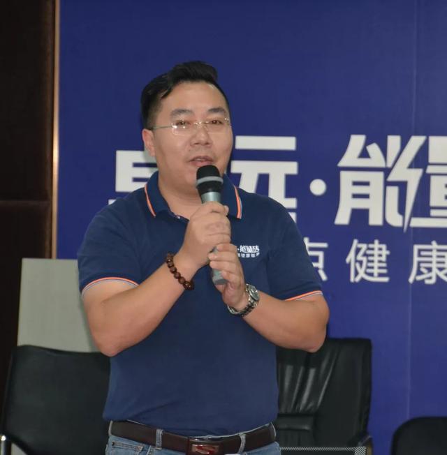 媒体来了!卓远健康能量馆来了